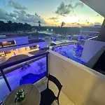 Makia Beach 316A